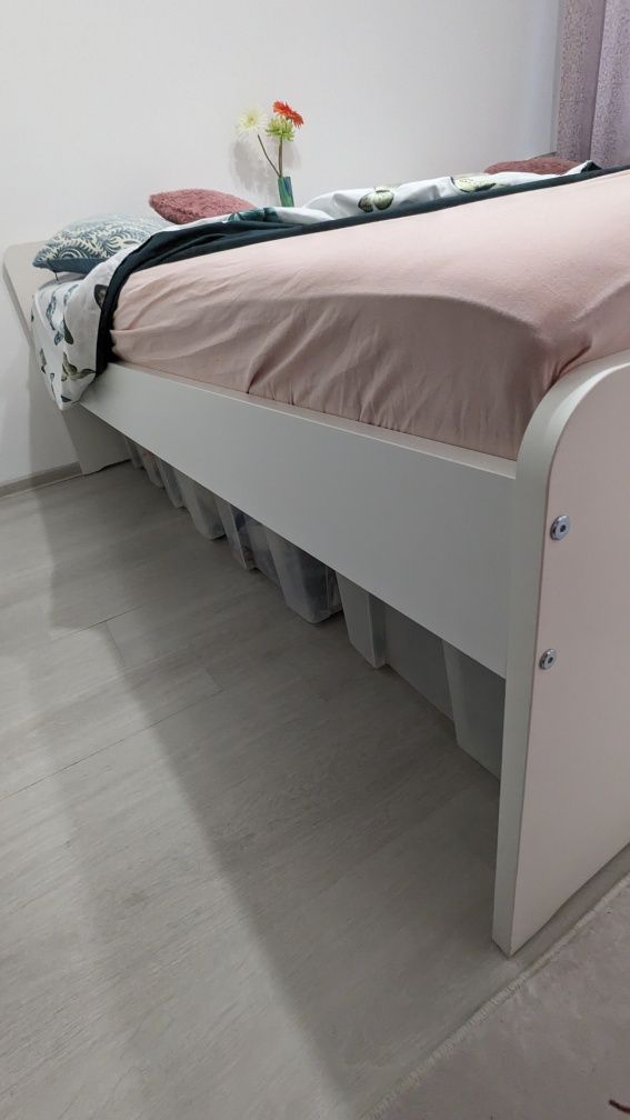 Cadru pat SLÄKT + somieră IKEA