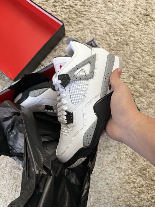 Jordan 4 White Cement