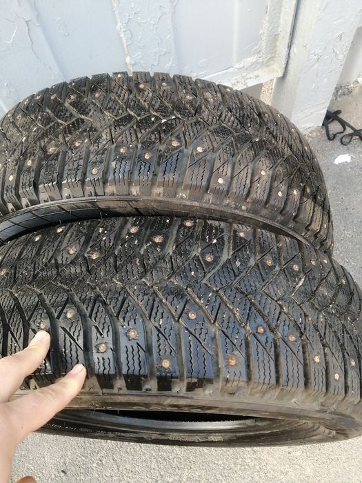 Продам резину зима 2 штуки