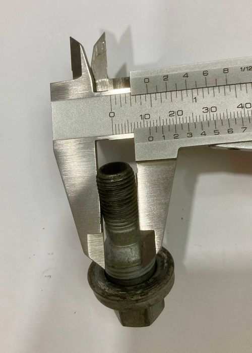 Болтове за джанти Пежо / Ситроен, оригинални - 16 бр + 4 бр секретни