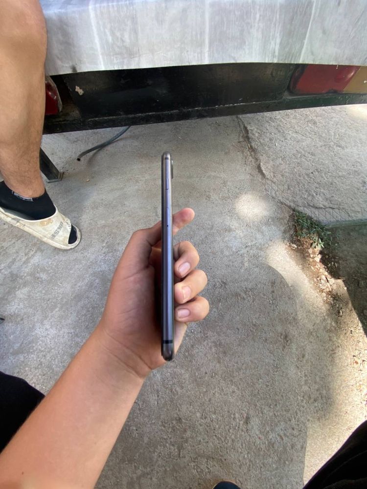 iphone 8+ 256 gb.