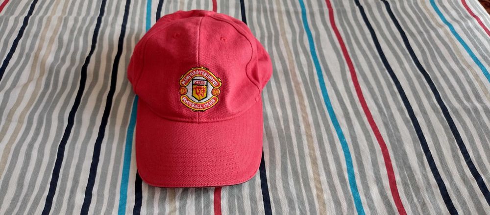 Manchester United аксесоари (шапка, шал, лента)