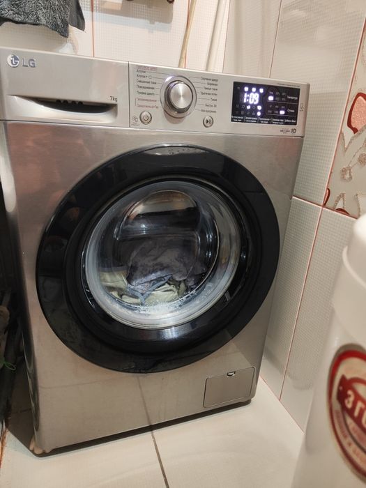 Продам стиральную машинку Лджи 7кг