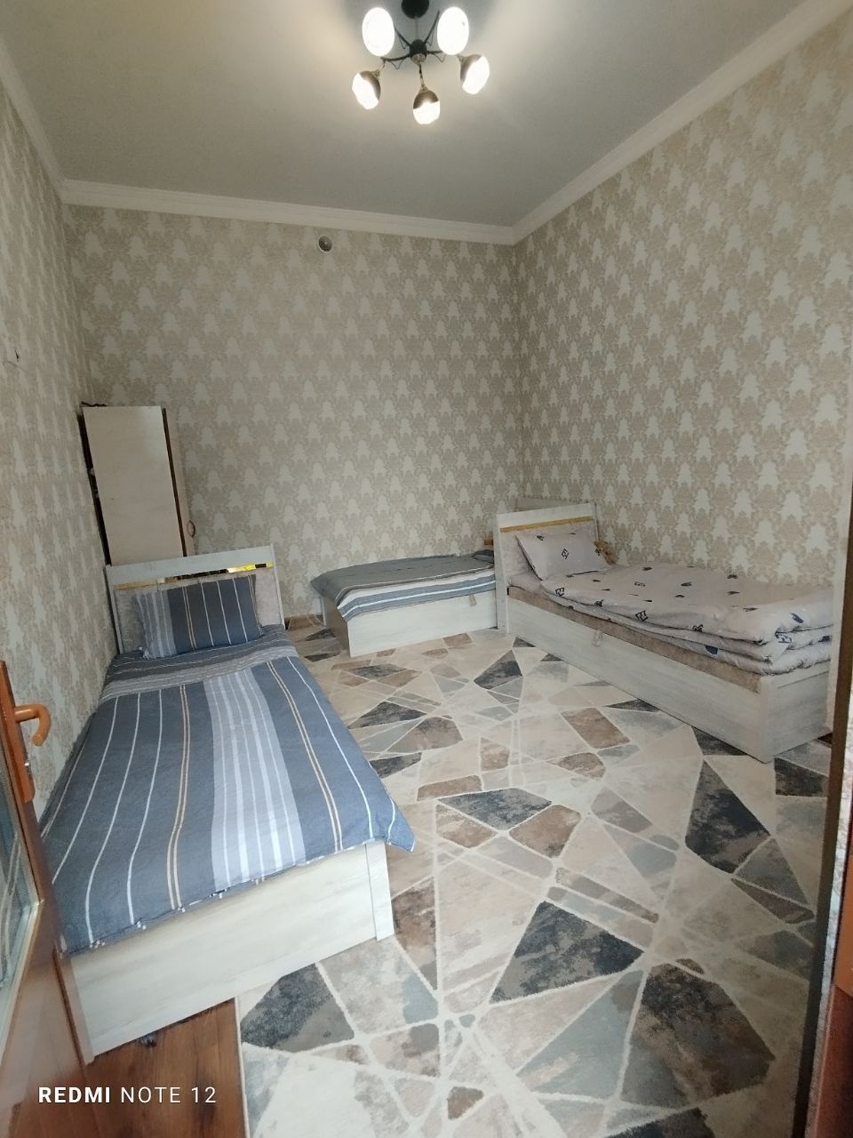 Nazarbek katta intfoq