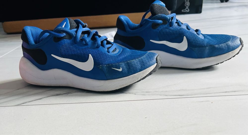 Маратонки Nike