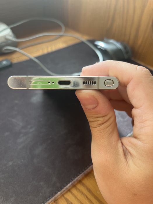 Vand samsung S22 ultra 512 gb 12 ram defect