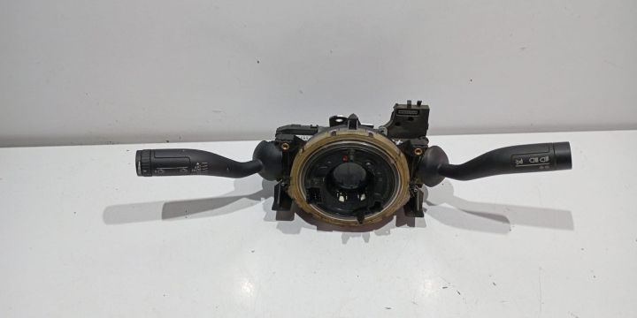 Spira volan cu manete Volkswagen VW Touareg generatia 1 7L [facelift]