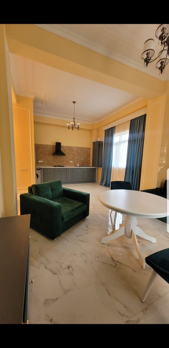 Inchiriere apartament doua camere-zona centrala