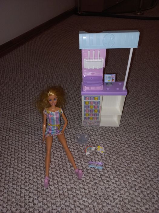 Set joaca Barbie magazin de inghetata