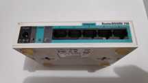 Router MikroTik 750