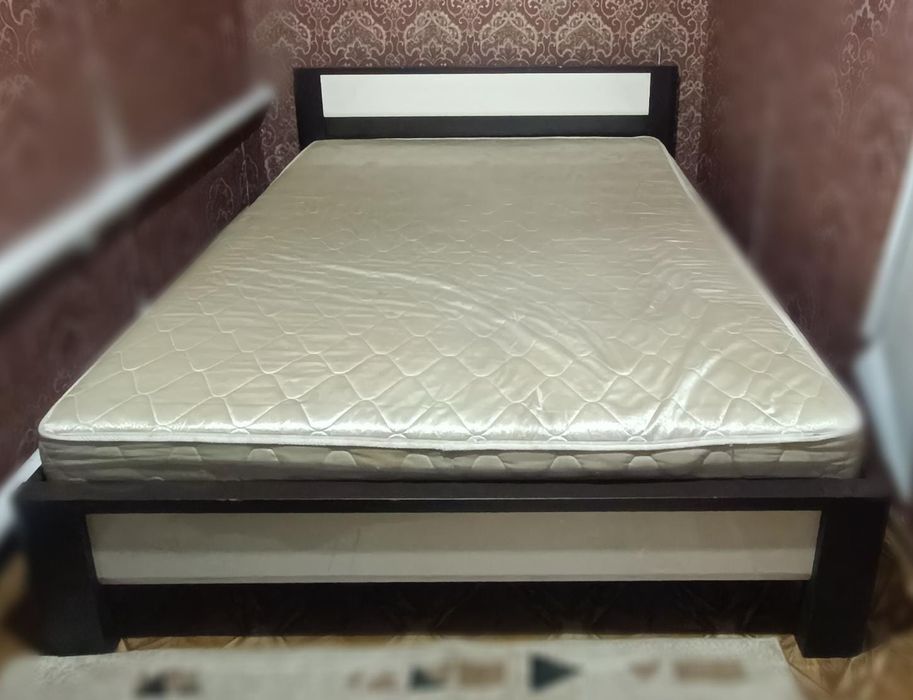 Продам кровать двух спальную