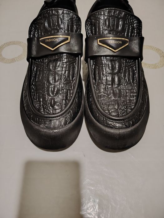 Yangi tufli razmer 42