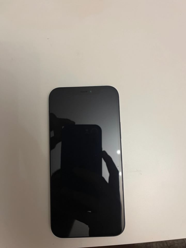 Iphone 12 цвет черный