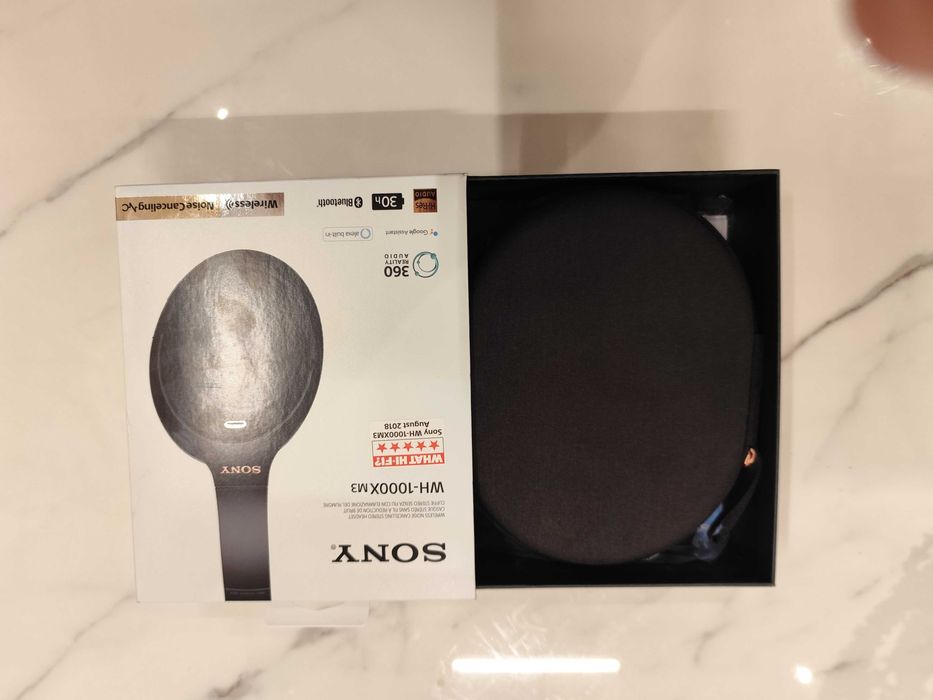 Sony WH-1000Xm3 слушалки