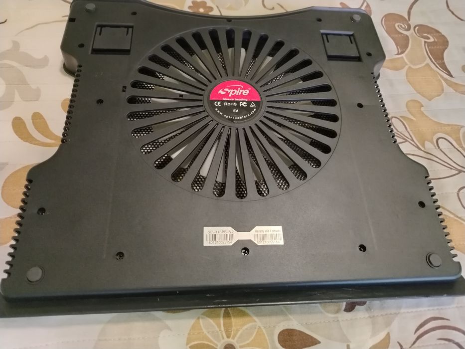 Вентилаторна поставка за лаптоп