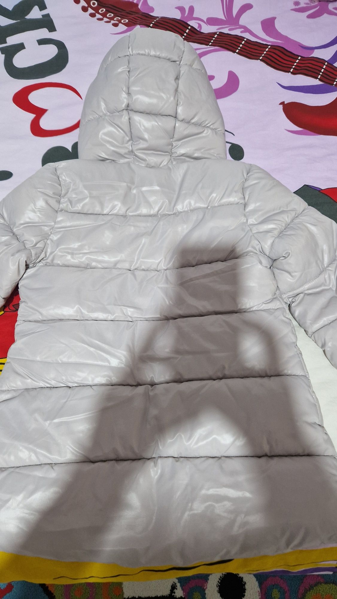 Яке за момиче Benetton ,размер 120,S