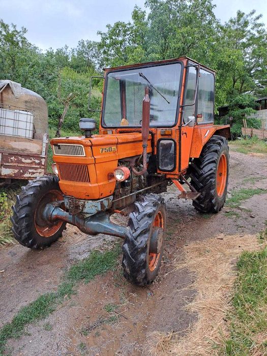 Tractor de vanzare
