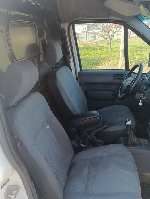 Auto frigorifica cu priza la 220v