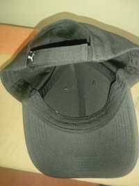 Продавам оригинална мъжка летна шапка на Пума за 40лв