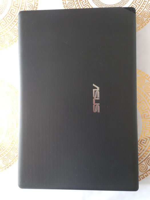Asus noutbuk sotiladi