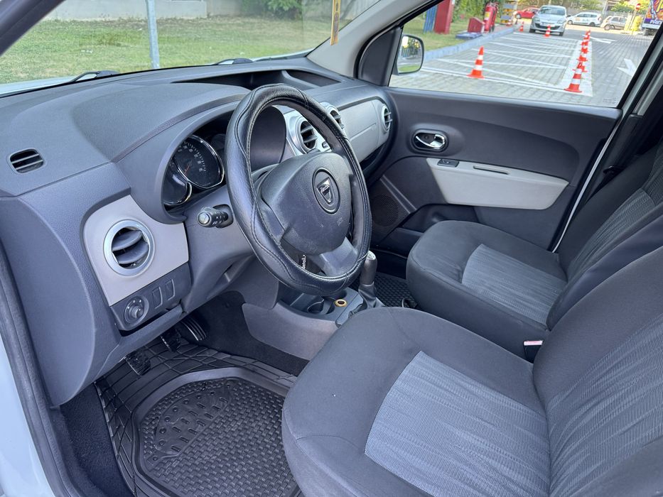 Dacia Dokker An 2014 Motor 1.5 dCi 90 CP TVA inclus deductibil