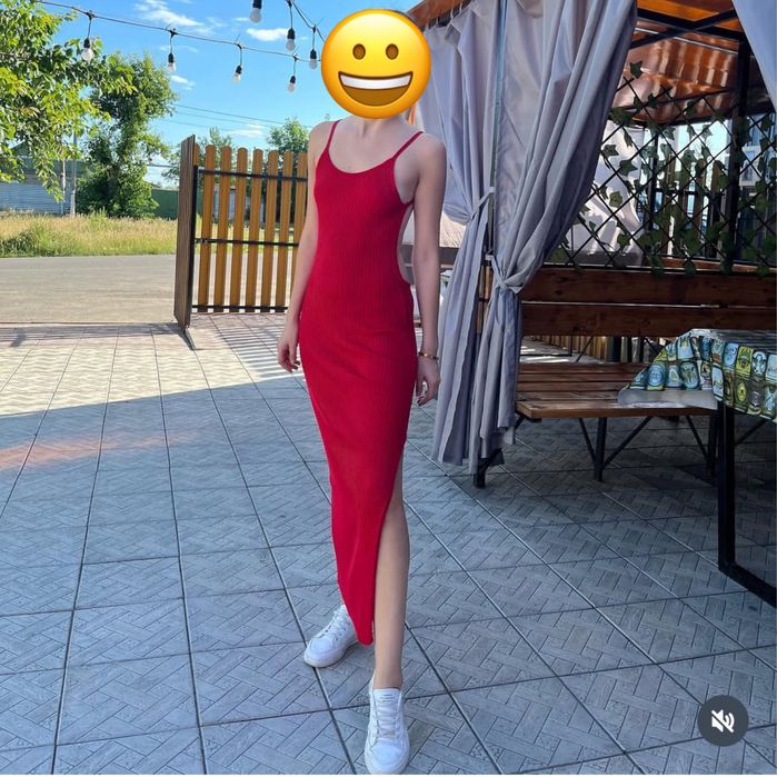 Продам платье лапшу с открытой спиной