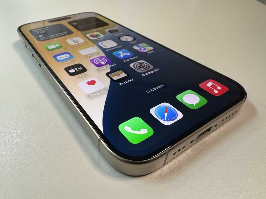  Apple / iPhone 15 Pro / 128 Gb / Natural Titanium
