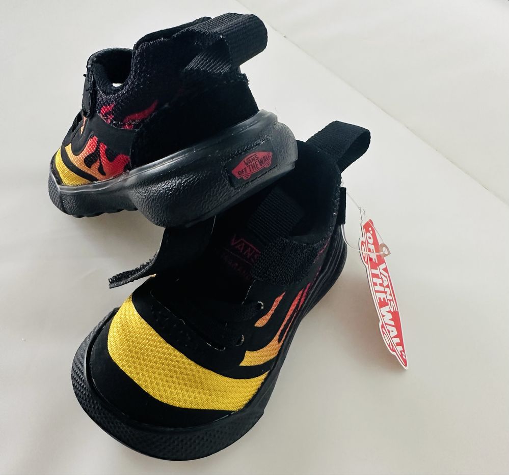 Бебешки обувки Vans