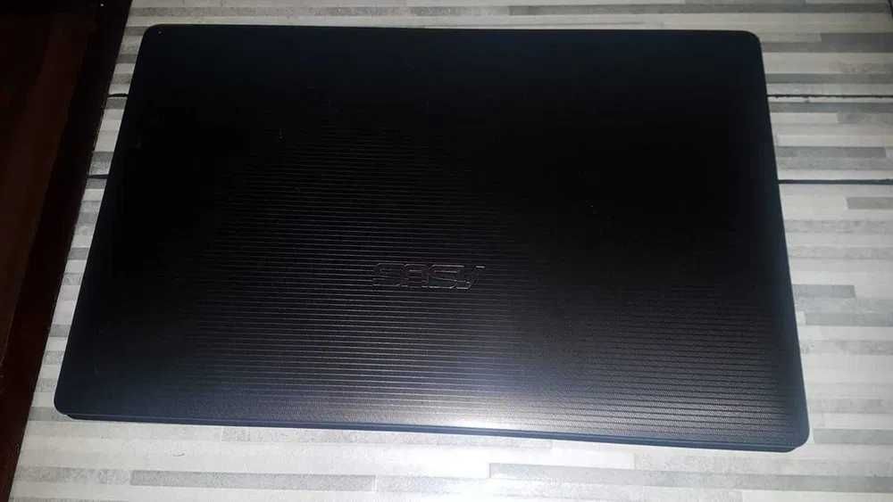 dezmembrez laptop Asus X53B Si 6 GB RAMii DDR3