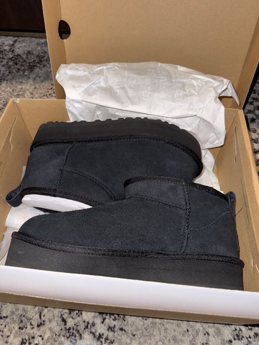 UGG CLASSIC ULTRA MINI UNISEX - Botine clasice - black