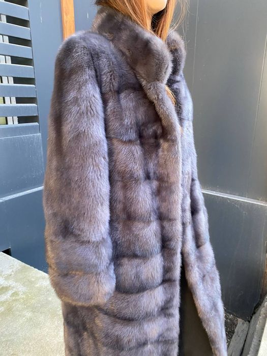 Натуральные норковые шубы трансформер.В наличии несколько моделей .