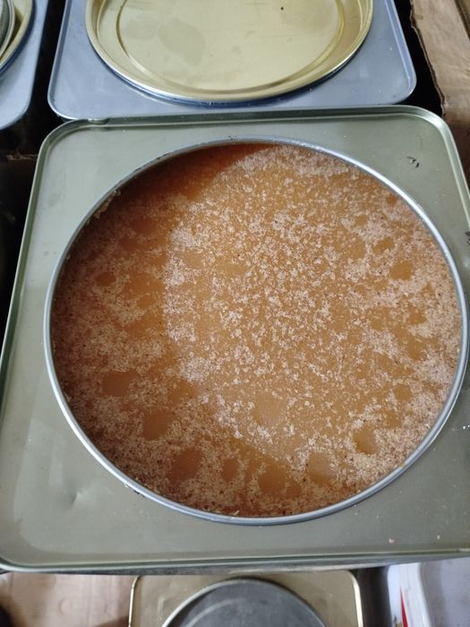 Пчелен мед  Билков - Планински. На тенекия. Доставка за гр.София