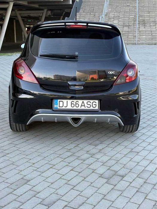 Opel Corsa D OPC 220 cai