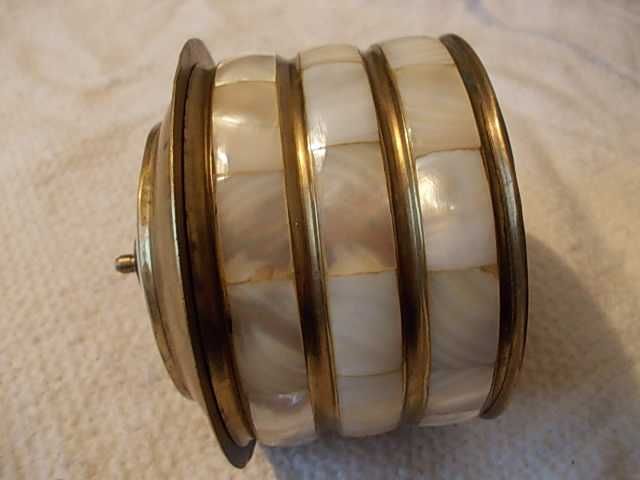 Стара купа Месинг и седеф