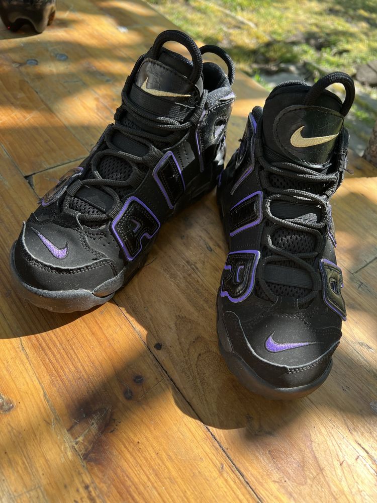 Nike uptempo( marimea 35)