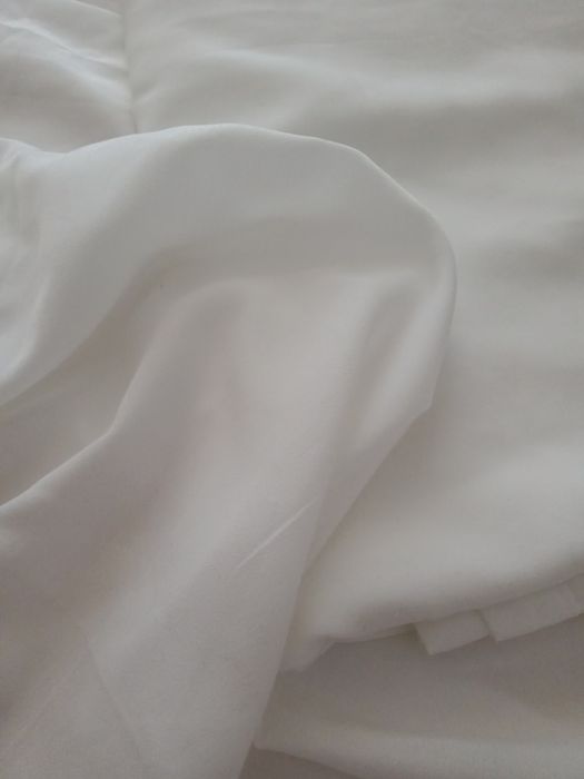 Продам новые белые шторы