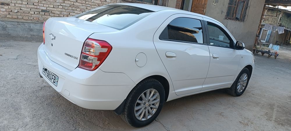 kobalt 2016 avtomat 8000$