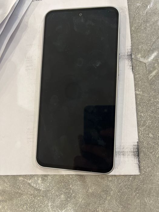 Мобилен телефон самсунг а36