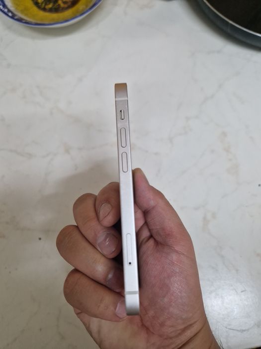 Vând iphone 12 mini