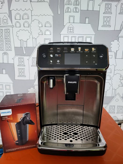 Kафемашина с дисплей и кана Philips 5400 LatteGo Кафеавтомат Филипс