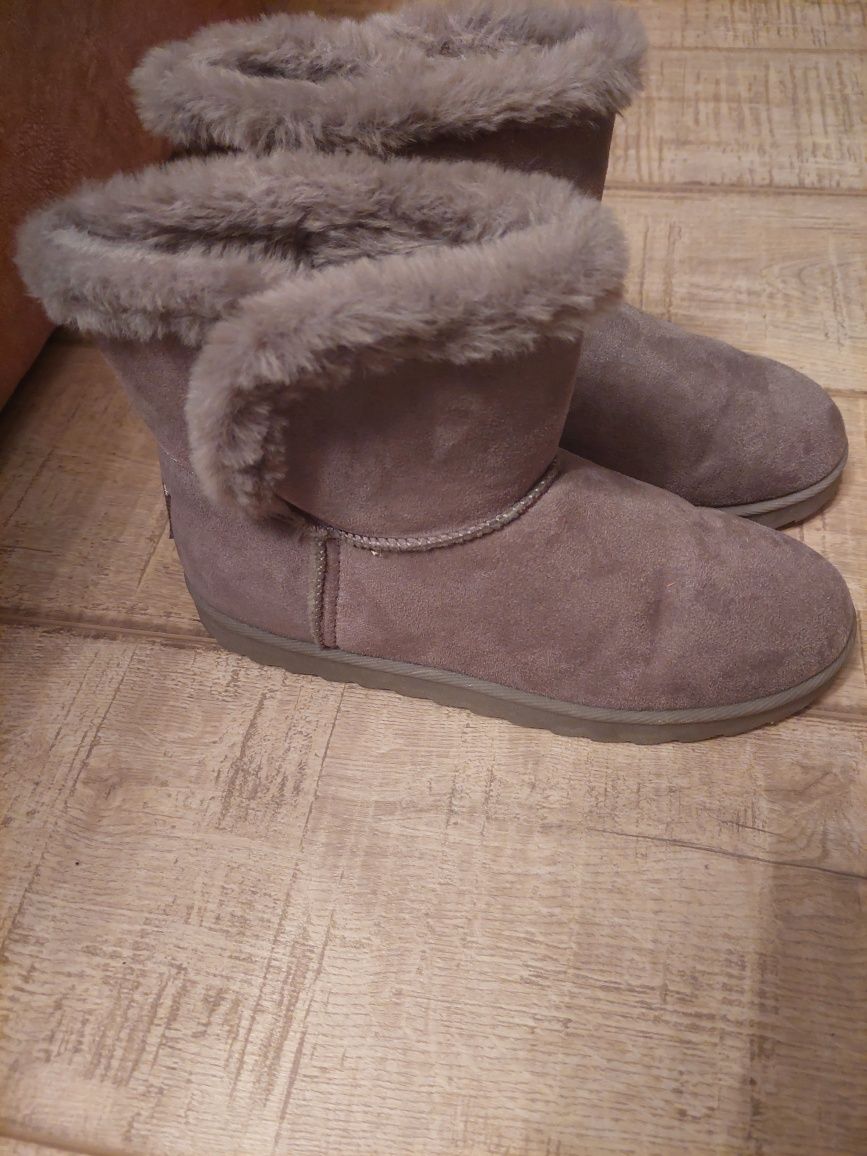 Cizme ugg sport scurte