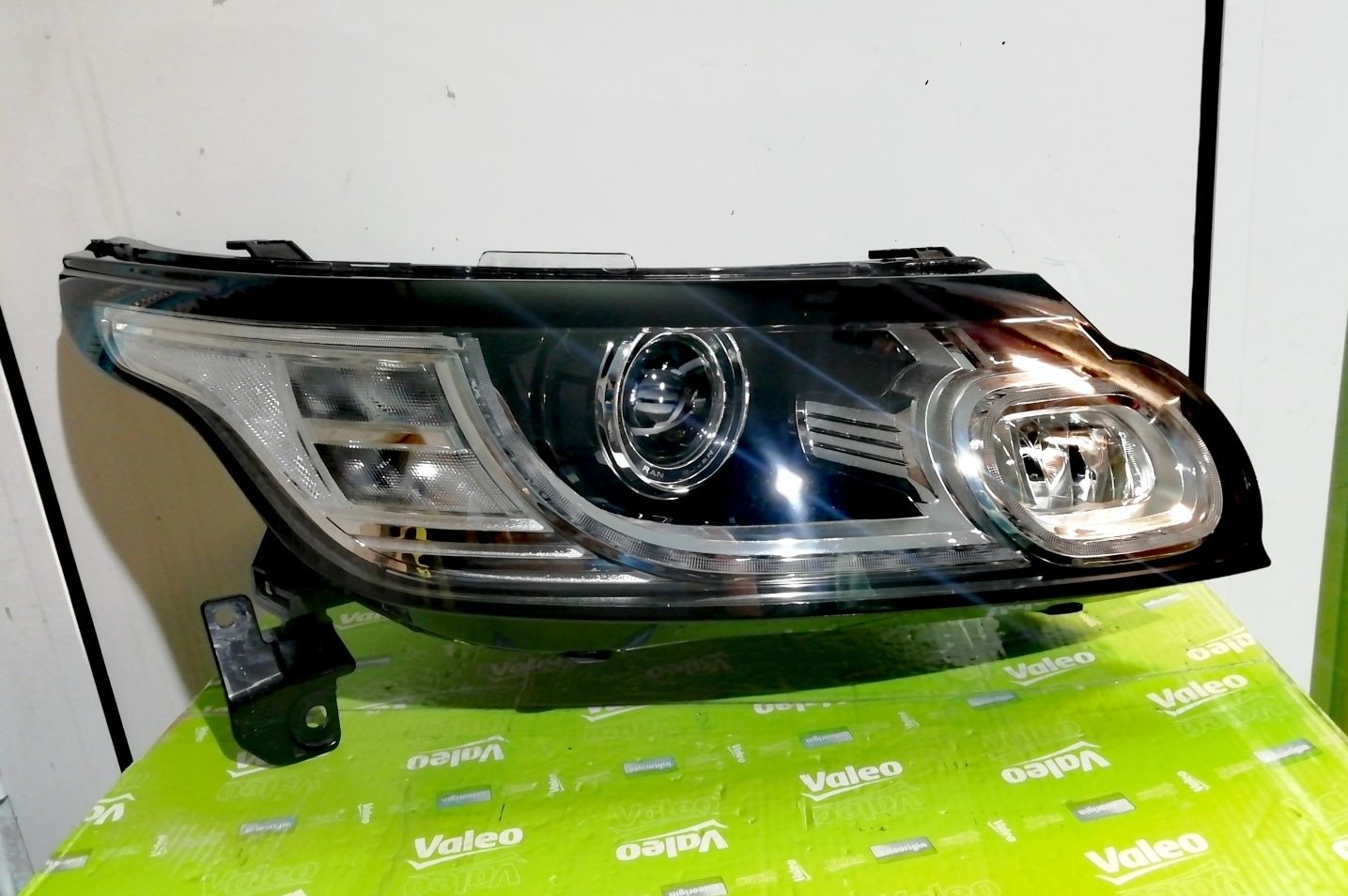 Фар фарове за Ланд Роувър Спорт Л494 / Range Land Rover Sport L494 
Bi