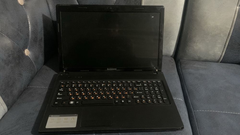 Lenovo noutbok sotiladi