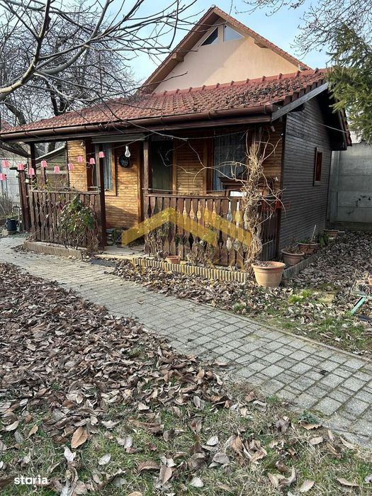 Teren De Vanzare Cu Casa De Vacanta In Zona Muresel