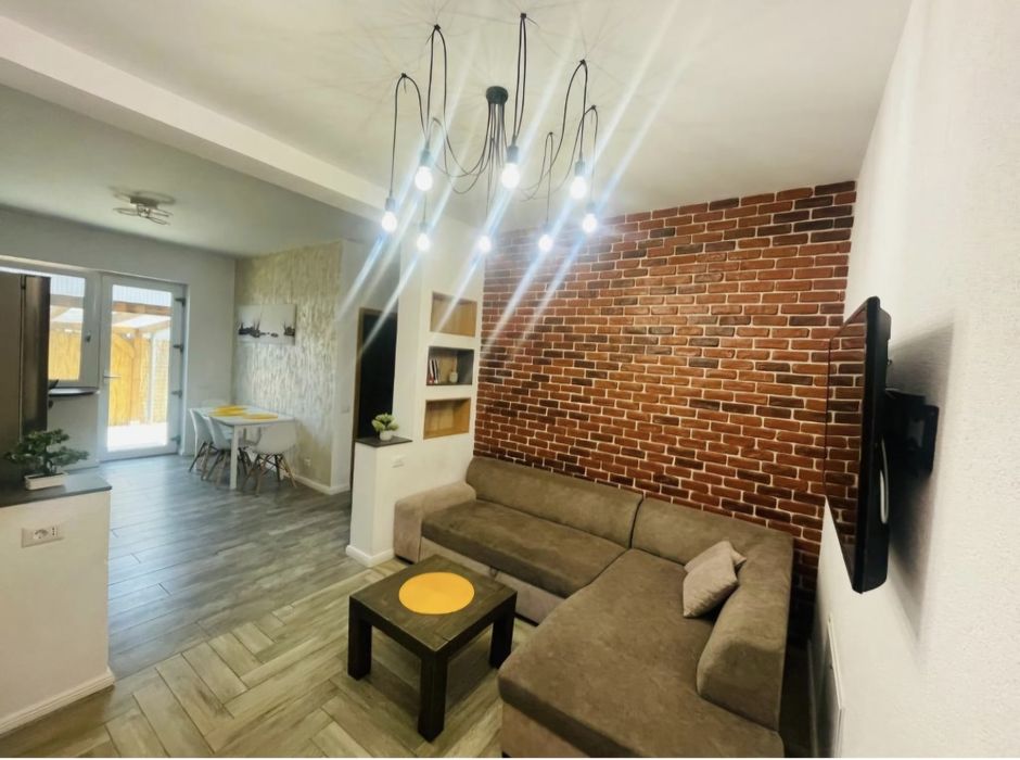 Apartament 2 camere cu gradina de inchiriat