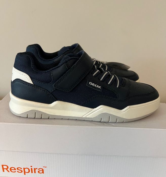 Geox Сникърси J Perth