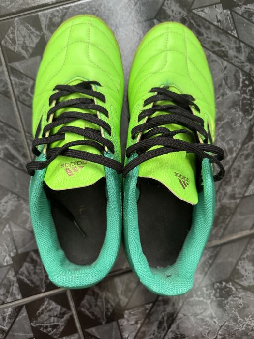 Маратонки Adidas