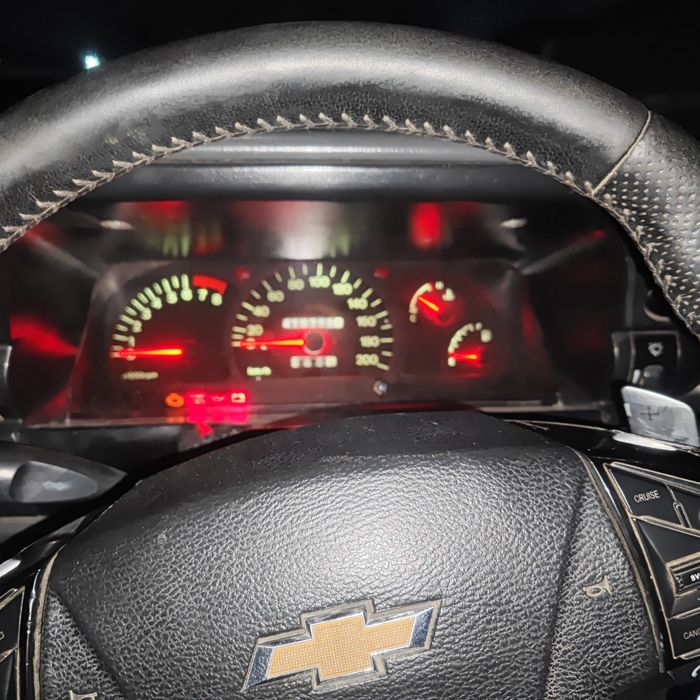 Nexia1.2005-yil oʻrtacha holatda yurib turubdi