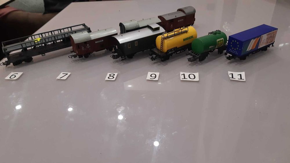 Товарни и пътнически вагони Piko, Fleischmann,Märklin / НО 1:87