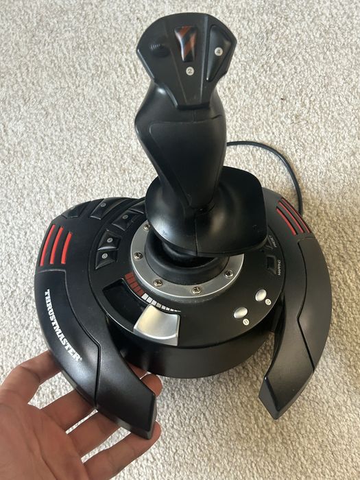 Joystick thrustmaster t-flight stick x 100% functional